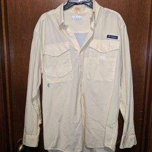 Columbia PFG yellow button-down size medium